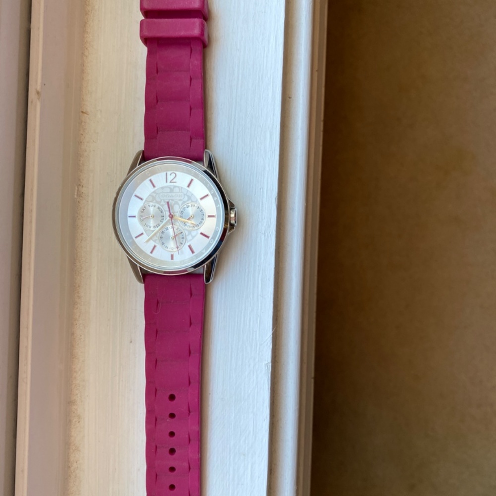 Pink Coach Watch - Picture 4 of 5